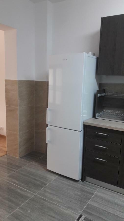 Travel Homzzz Apartments Targu-Mures Bagian luar foto