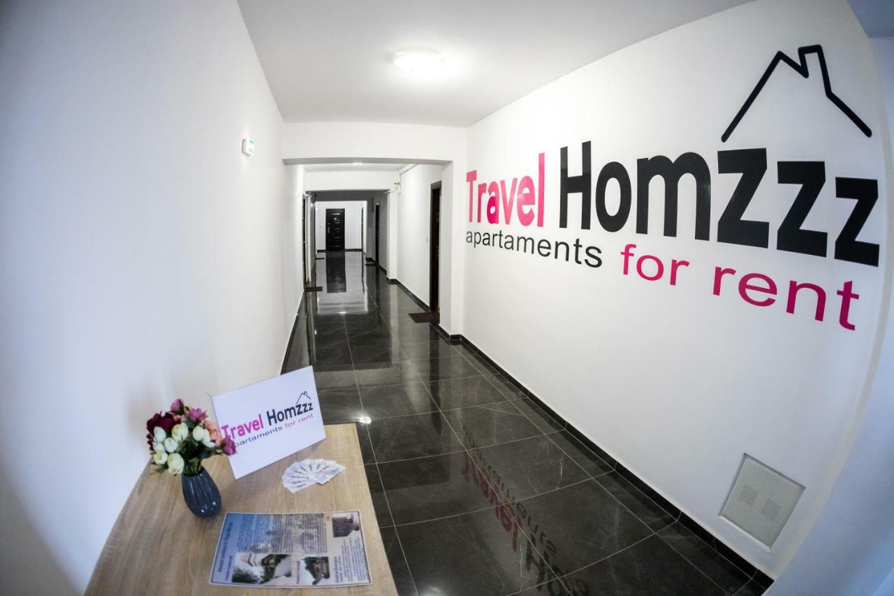 Travel Homzzz Apartments Targu-Mures Bagian luar foto