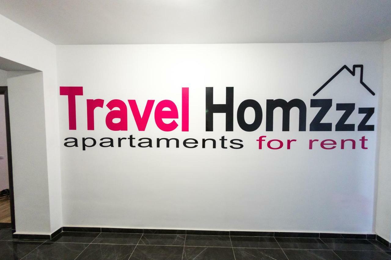 Travel Homzzz Apartments Targu-Mures Bagian luar foto